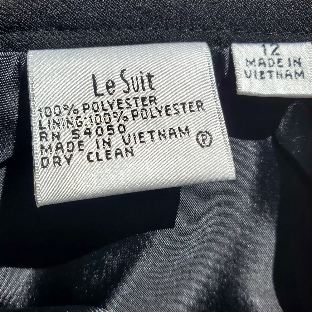 Le Suit Women's Houndstooth Blazer and Skirt Set (Size 12) - Picture 13 of 15